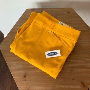 Old Navy pixie pant yellow NWT size 8